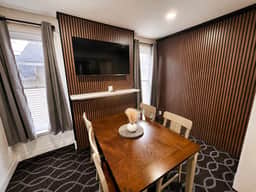 Spacious 5BR Family Home | Near Falls | Parking - Image 3