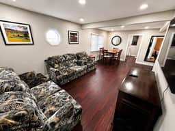 Riverside Villa near Falls | Sleeps 8 | 3+ Parking - Image 3