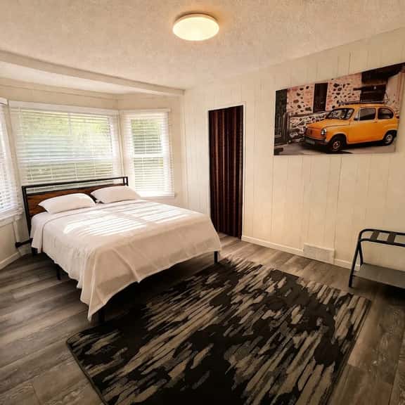 Grand Bella | Whole House 5BR | Sleeps 14 | Falls - Image 1